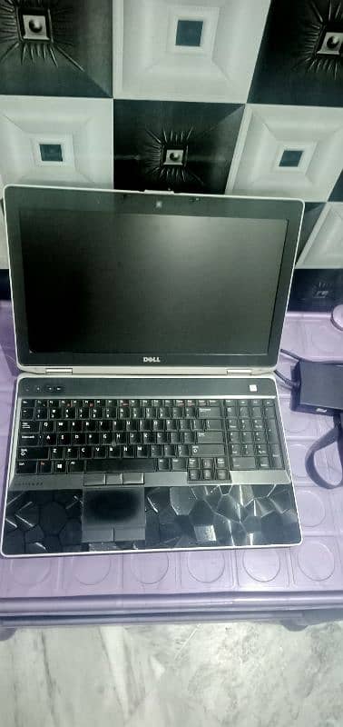 Laptop i7 3rd Generation E 6530 0