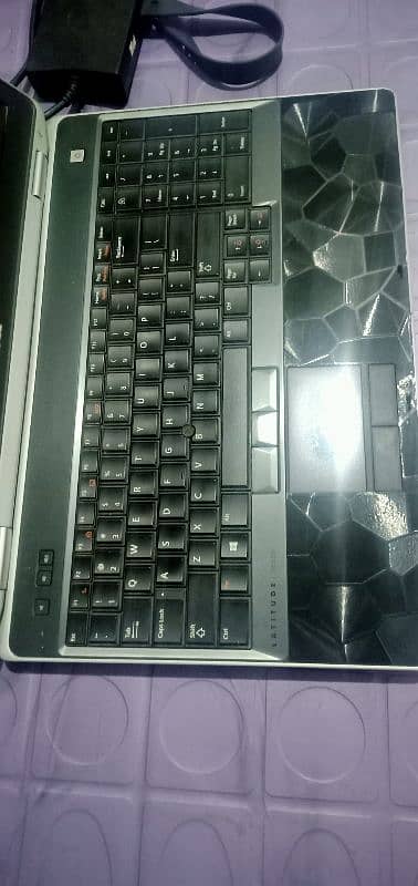 Laptop i7 3rd Generation E 6530 1