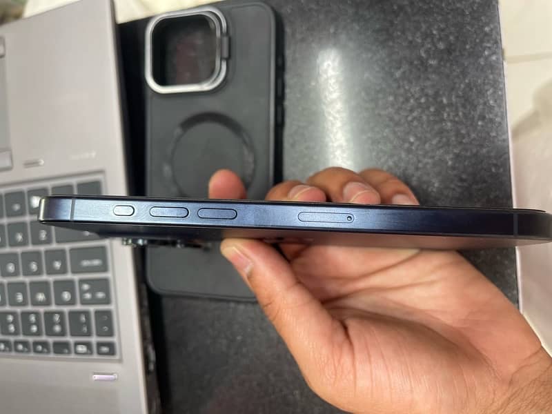 iPhone 15 pro max complete box 10 10 condition 256 gb dual physical 0