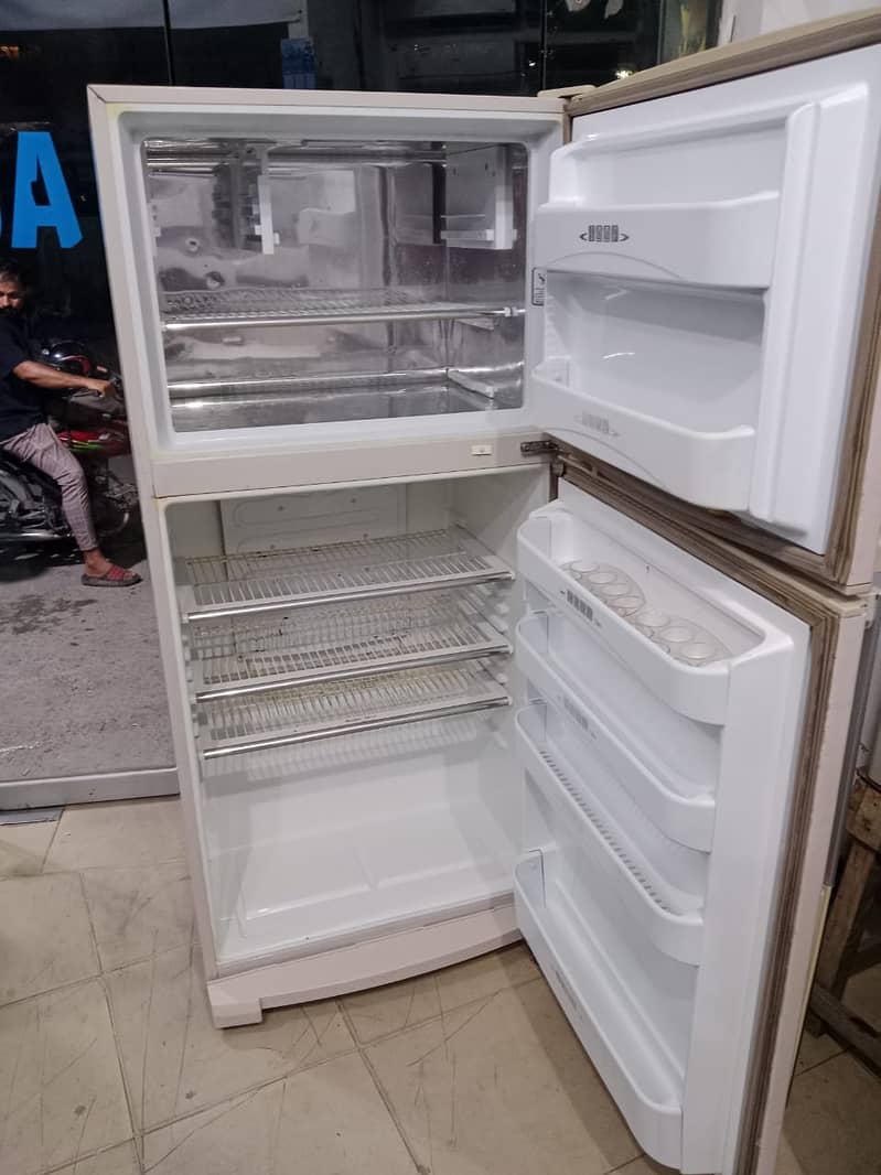 Dawlance fridge large   (0306=4462/443)Awsum  (0321=080/7777) Awsum c 6