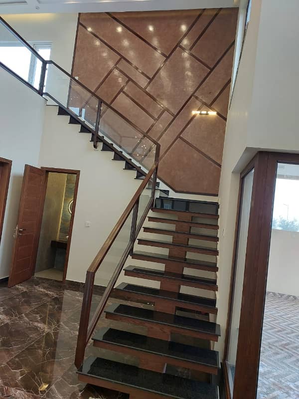 1 Kanal Modern 5 Bedroom House Available For Sale in DHA Phase 7 Block s lahore cantt . 17