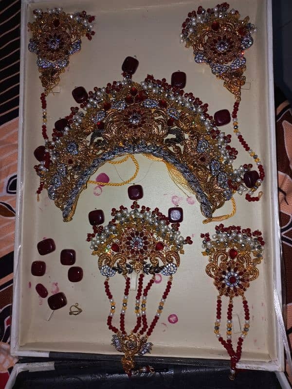 Artificial jewelry bridle set two time use only for function 2