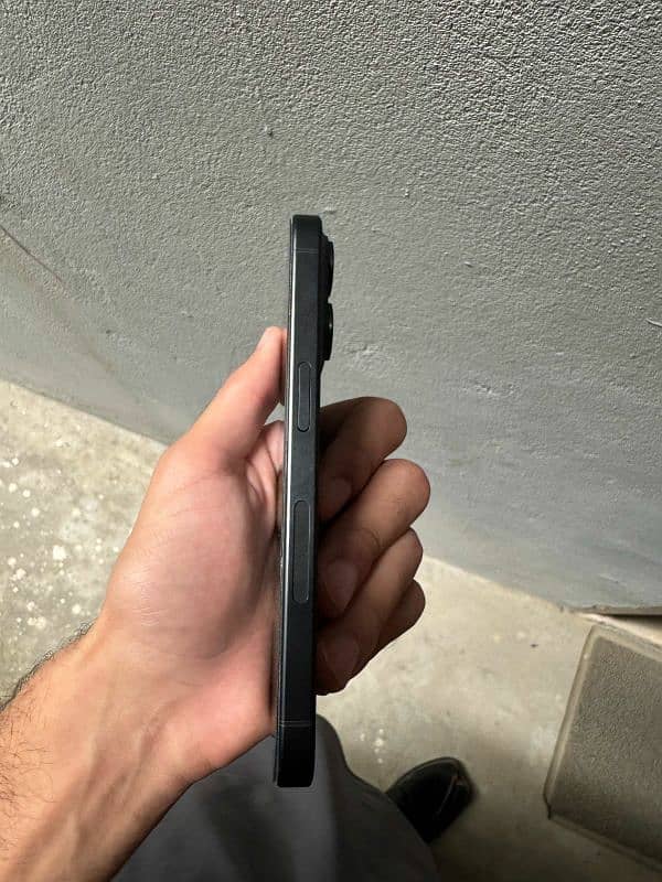 Iphone 15 Pro JV - 512 GB 3