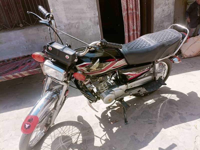 Honda CG 125 2015 1