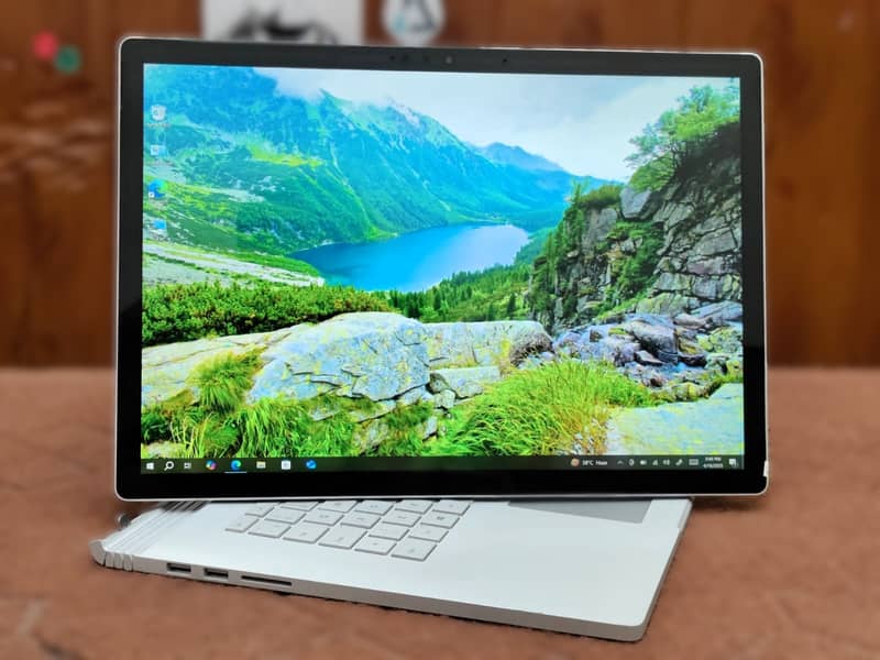 surface book 3 15" Core i7 10Th Gen 16GB Ram 256GB SSD 6GB Graphice 0