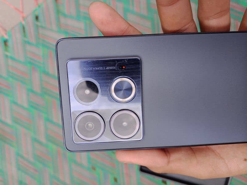 Infininx note 40 4