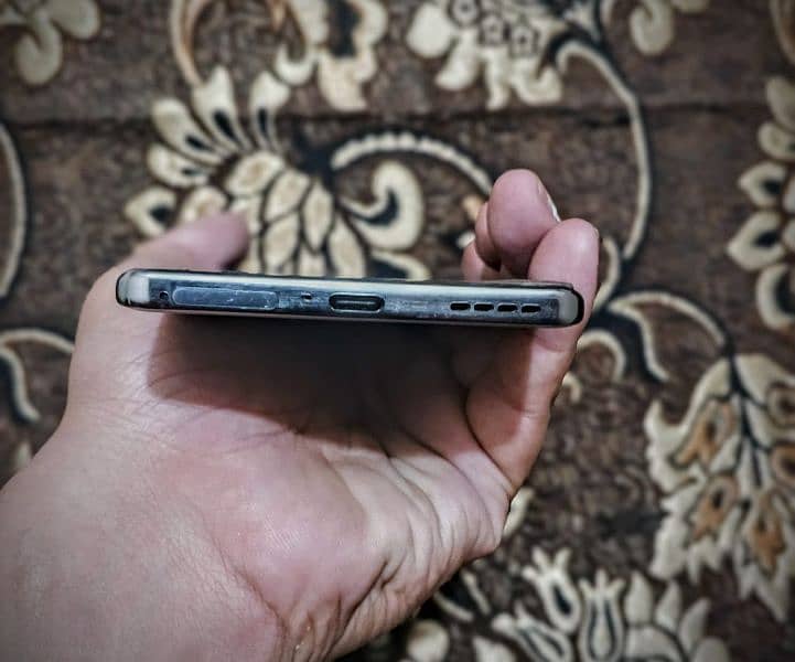 10 by 10 condition Infinix hot 50 pro plus 8+8/256 urgent sale 53000 4