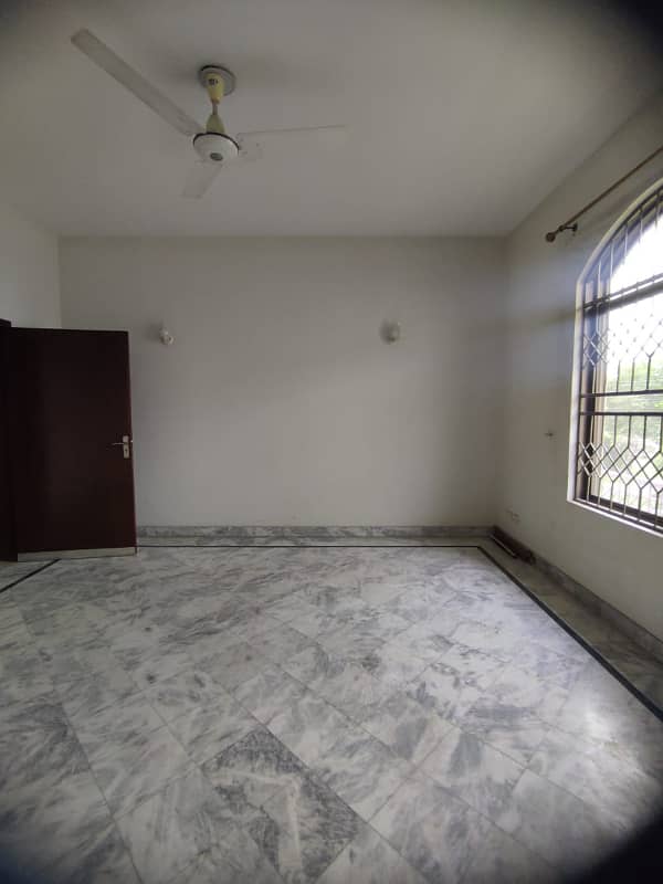 1 Kanal Upper Portion Is Available For Rent In Dha Phase 4 Near Gold Crest Mall 5