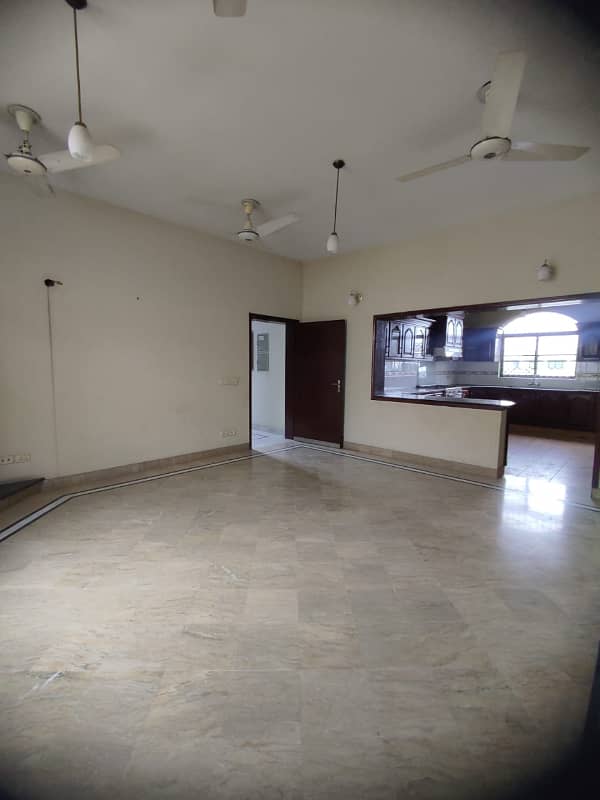 1 Kanal Upper Portion Is Available For Rent In Dha Phase 4 Near Gold Crest Mall 7