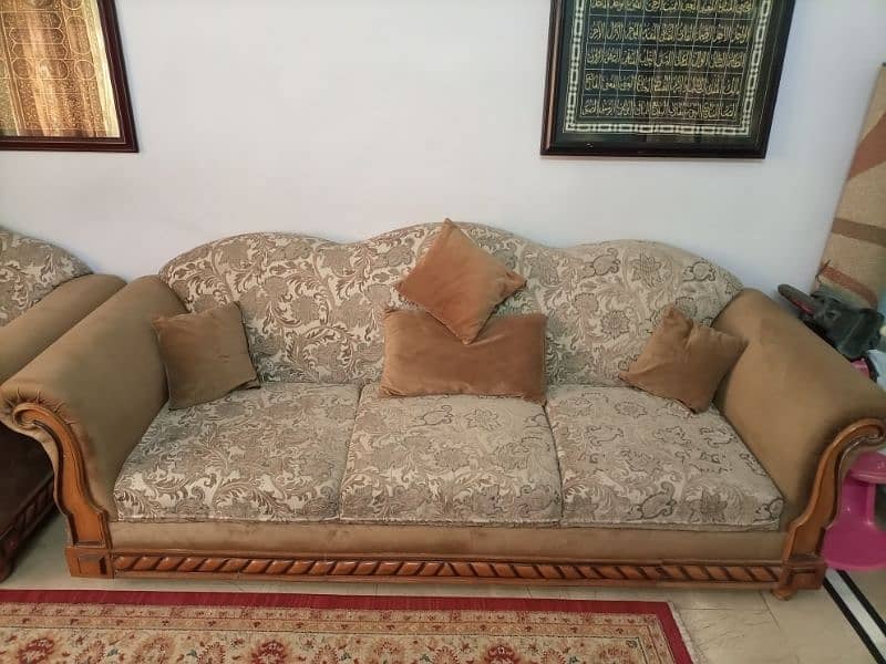 Sofa Set 7 seater with Cushions 0