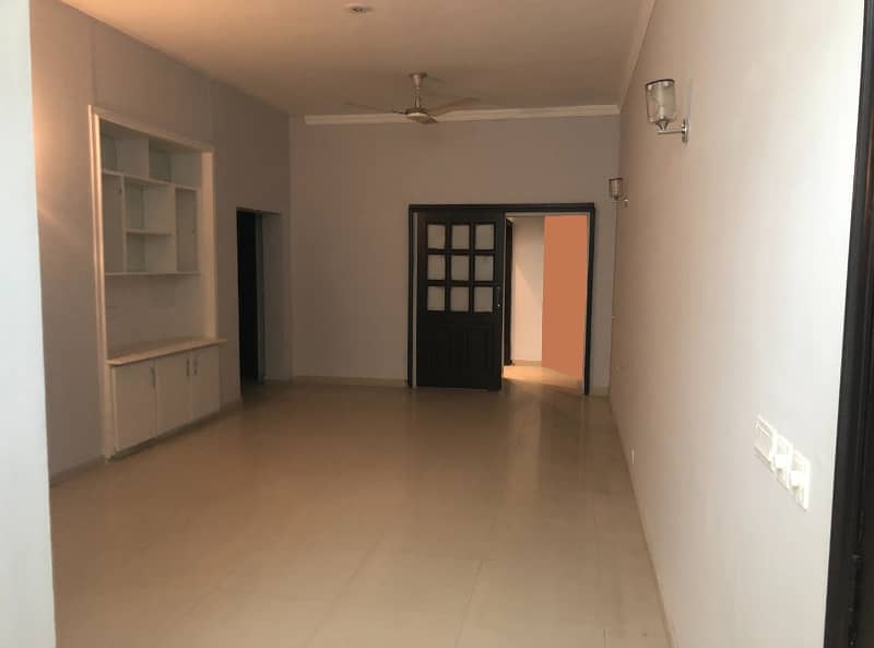 01 KANAL LOWER PORTION AVAILABLE FOR WITHOUT DRAWING DINING ROOM 0