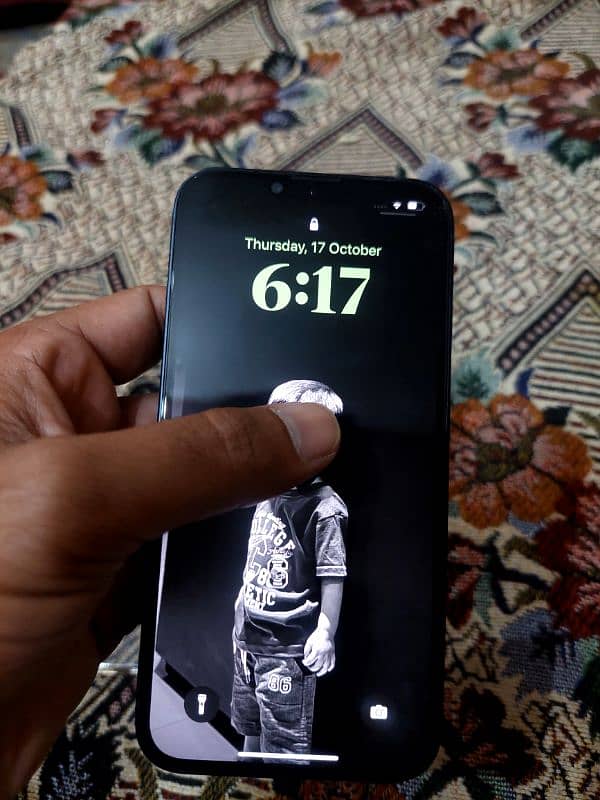 iphone 13 with box 0