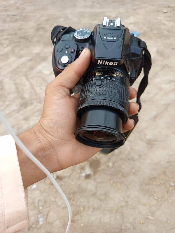 Nikon D5200 DSL camera 0