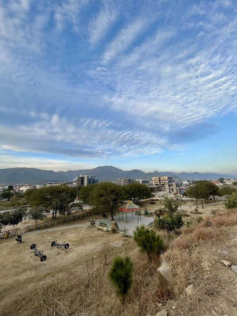 60x90 Corner Park Face Plot Available Near Markaz Available For Sale 1