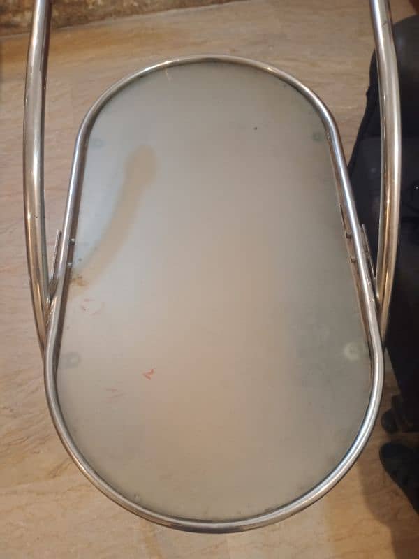 troley  with glass 3
