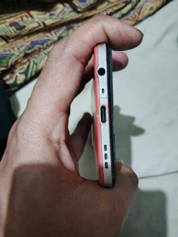 Oppo f17 condition 10/9 memory 8/128 exchange possible 2