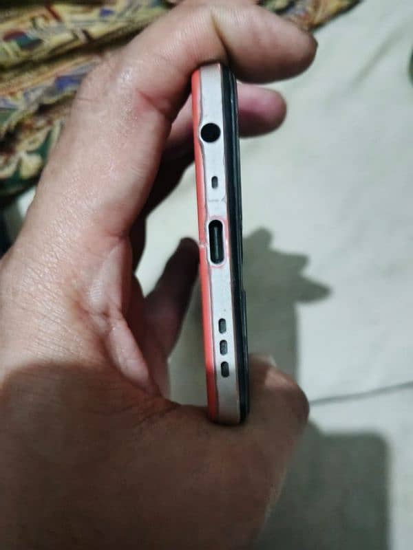 Oppo f17 condition 10/9 memory 8/128 exchange possible 3