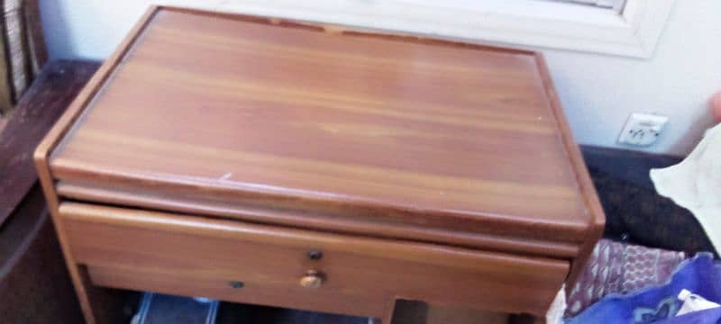computer table & almira 3