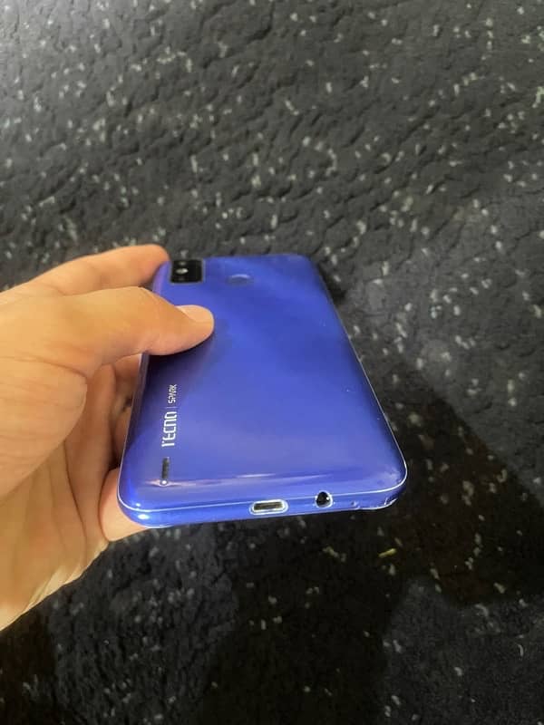 Tecno Spark 6 Go 3