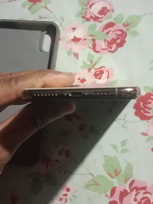 iphone xs max 74 jv 1