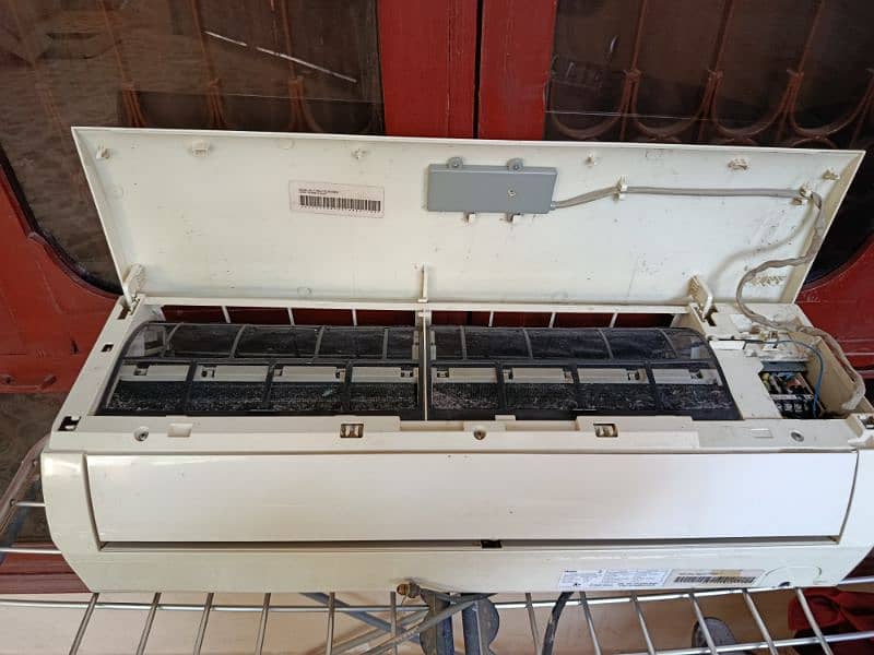 Haier 1-Ton Split AC | Clean & Perfect Working Condition 1