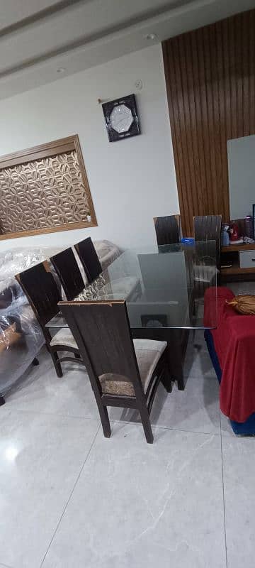 6 seater dining table 0