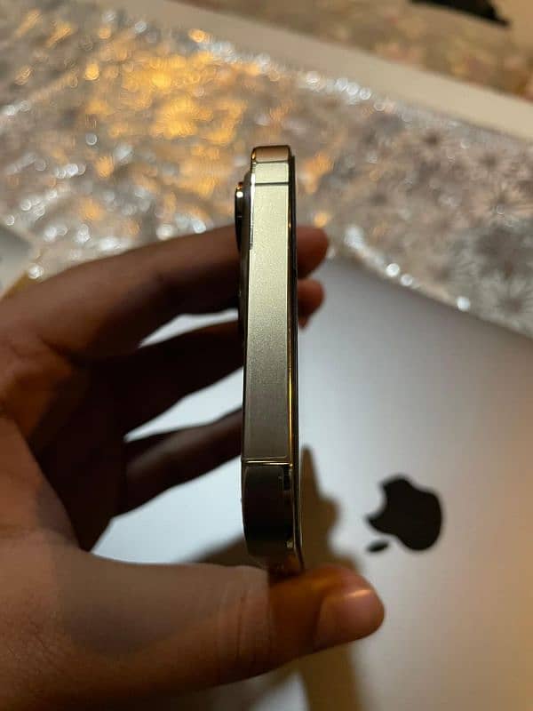 Iphone 13 pro max 6