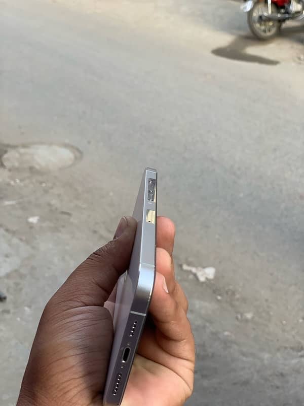 I phone 12 pro max / 128Gb 1