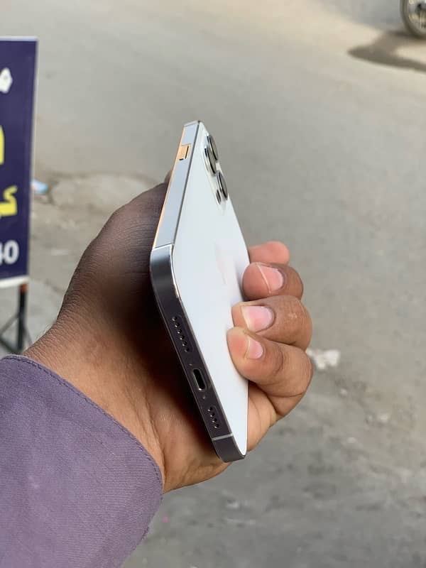 I phone 12 pro max / 128Gb 2