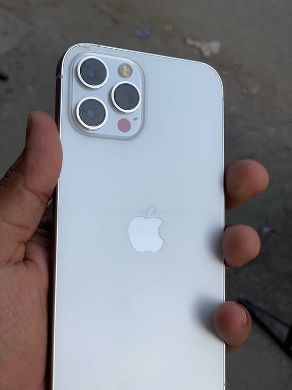 I phone 12 pro max / 128Gb 4