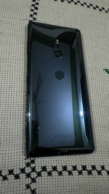 Sony XZ3 SOV-39 online PTA single sim 4/64gb neat condition. 0