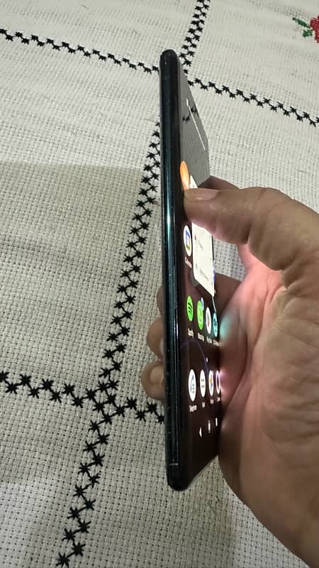Sony XZ3 SOV-39 online PTA single sim 4/64gb neat condition. 3