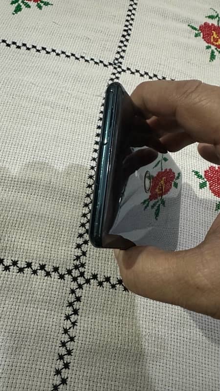 Sony XZ3 SOV-39 online PTA single sim 4/64gb neat condition. 5