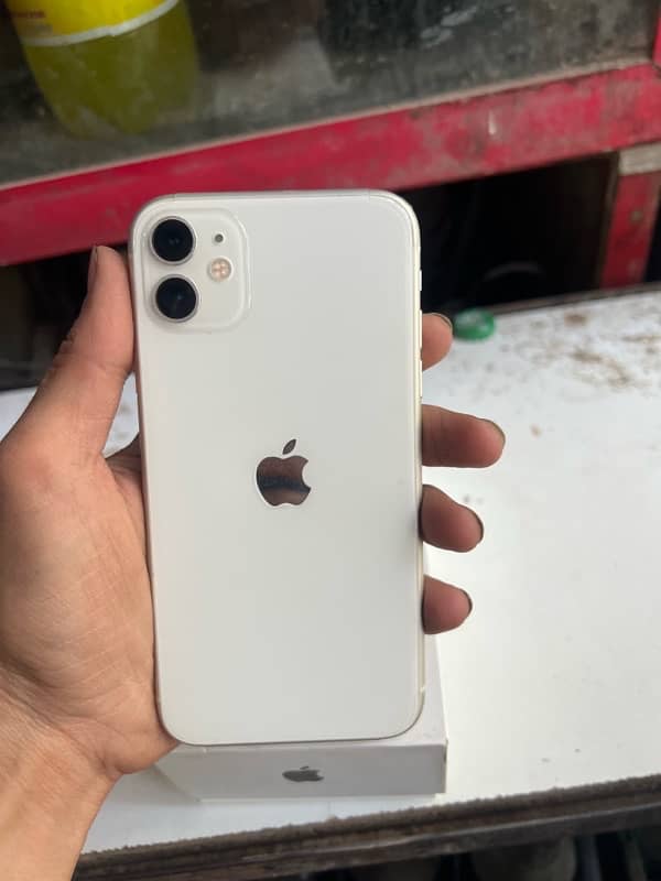 I phone 11 128 gb pta aproved 00 in condition with org box 3