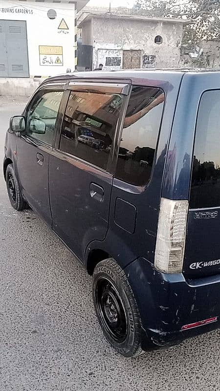 Mitsubishi Ek Wagon 2011/15  better than Toyota  Nissan March Suzuki 3
