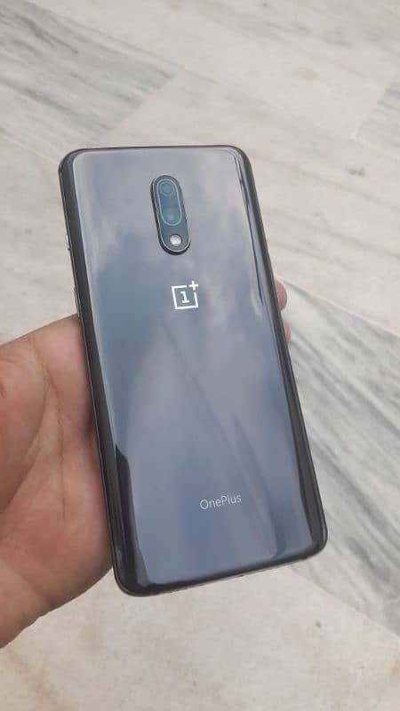 oneplus 7 . . . . dual sim 0