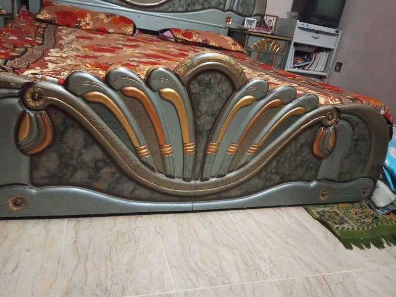 Bed with side tables 1