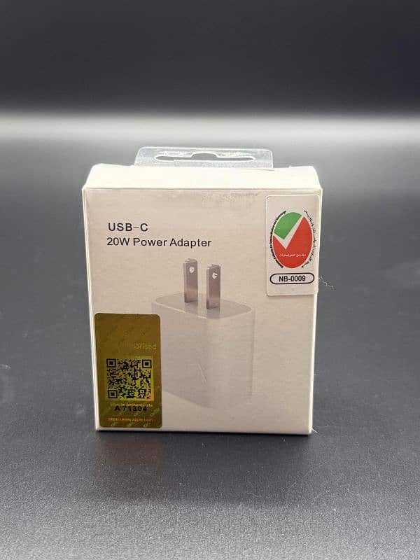 iPhone 20 watt power adaptor type C to types C 2