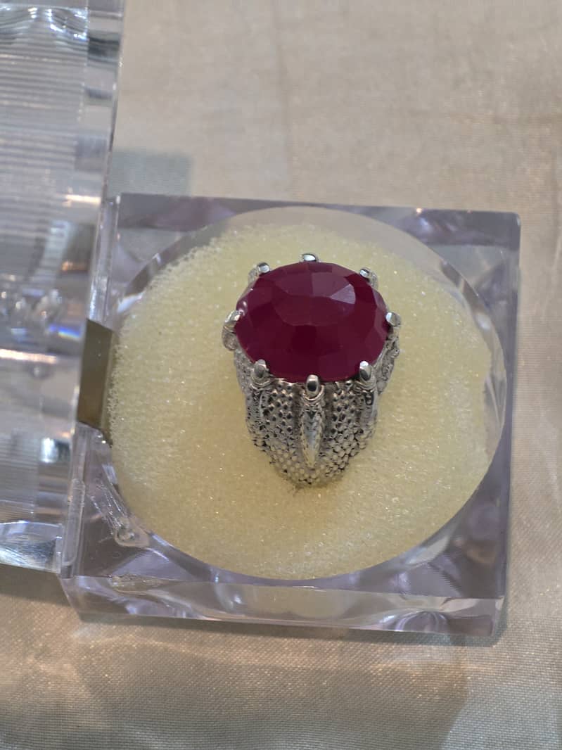 Ruby stone ring 16.9 cart 3