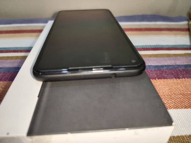 Only Box is opened Phone is unused 6