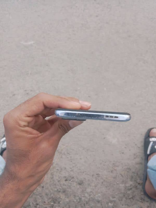 Redmi note 10 , Condition 9/10 , with box , original 33w charger 6