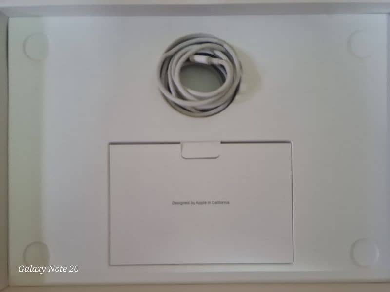 MacBook Pro 2020 | 13 inches | Intel Core i5 2 GHz Processor | 16GB 4