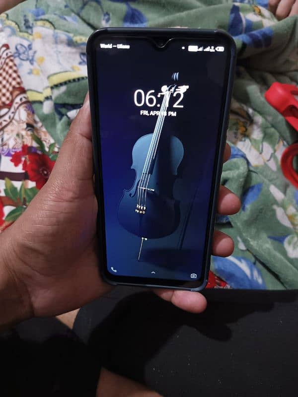 Infinix hot 9 play 2gb 32 gb lush condition 0
