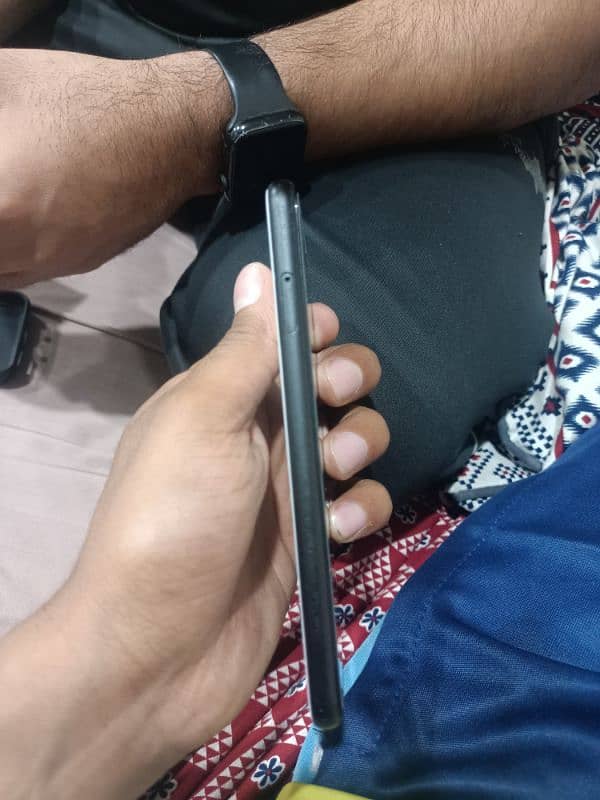 Google pixel 4 in new condition 2