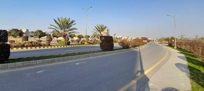 5 Marla 40ft Road Prime Location Possession Plot Phase 3 Premier Enclave New Lahore City For Sale 3
