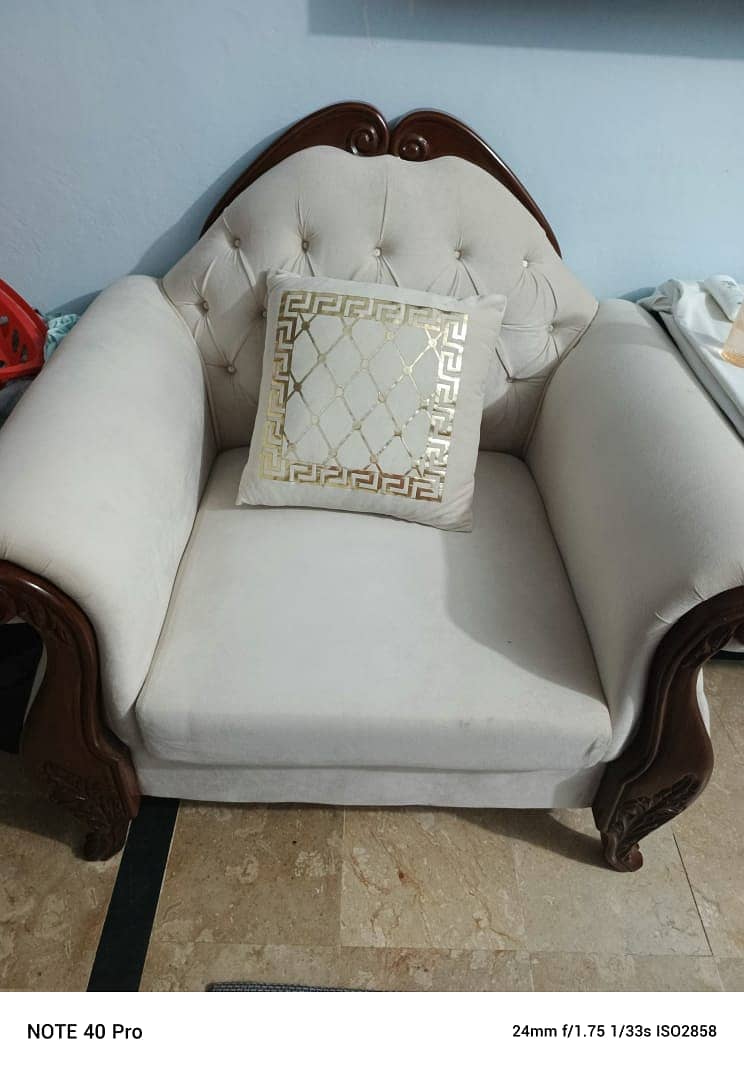 7 seater white sofa set 8