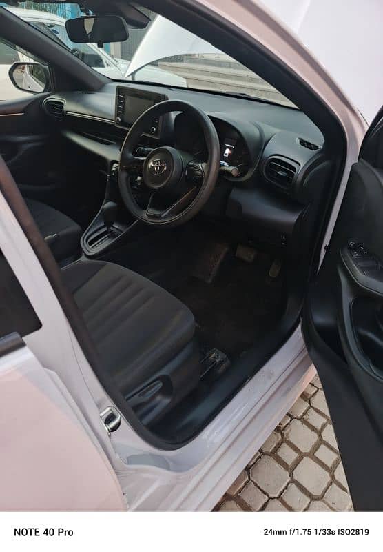 Toyota Yaris 2023 X push start 1