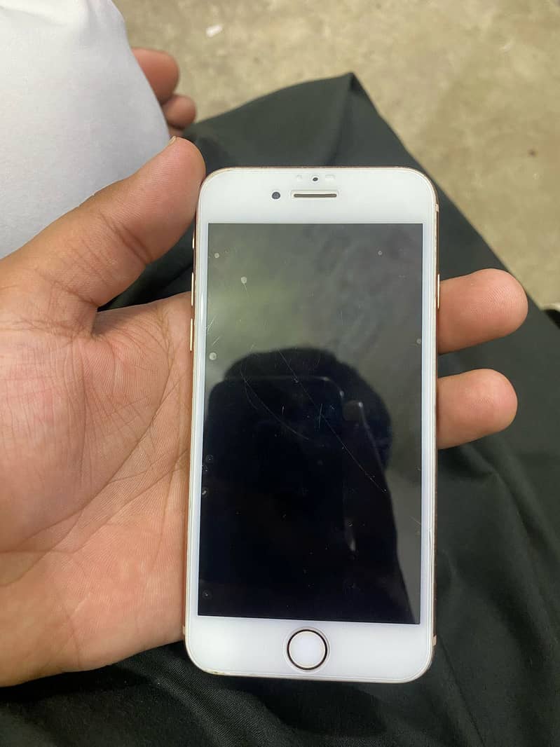 iPhone 8 4