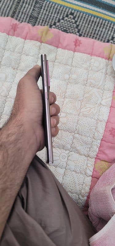 Samsung Nota 20 ualter ram 12 and room 128 dul Sim non pta Sim not wok 7