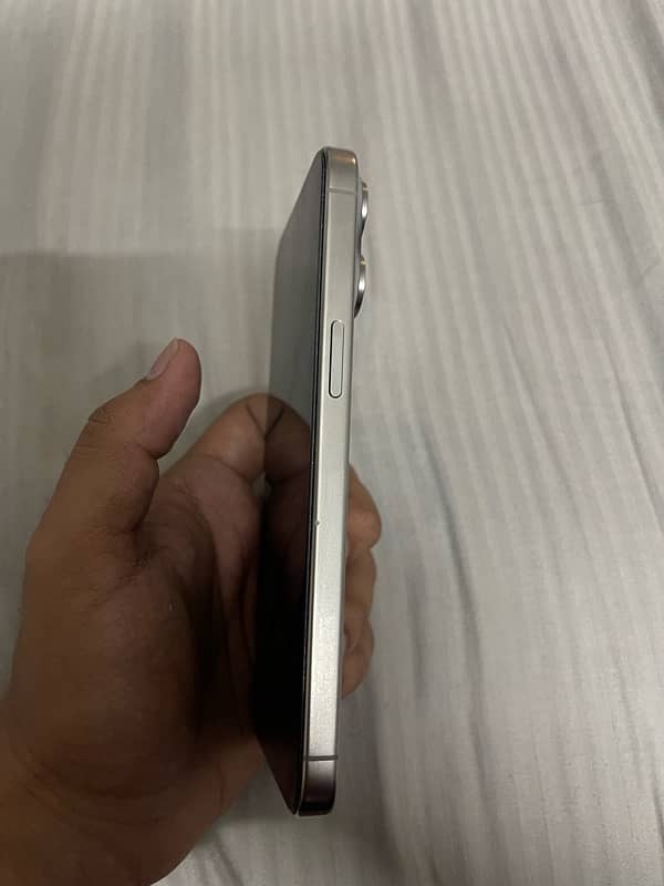 iPhone 15 pro max 256 GB Non pta Dual physical model 7